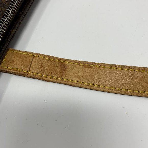 Louis Vuitton Brown Monogram Shoulder Bag - Picture 16 of 16